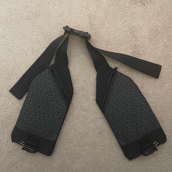 Nomatic Bag Waist Straps - Picture 1 of 4